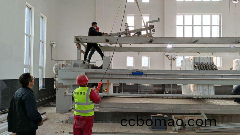 折(zhe)疊帶式(shi)壓濾機的結(jie)構特(te)點