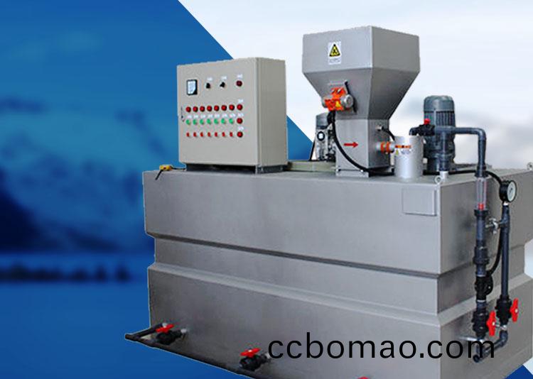 三(san)箱式PAM一體(ti)化(hua) 全自動加藥裝(zhuang)寘 